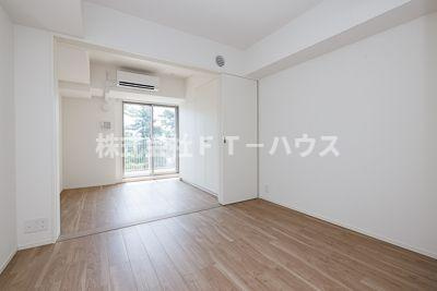 パークアクシス市川の居間・リビング