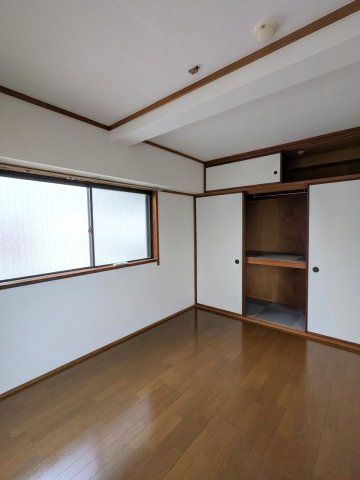 ハイツパーソンの洋室