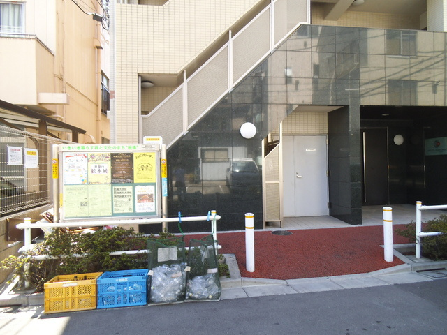 アプレシティ浮間舟渡のその他|ゴミ置場はこちら。敷地内にあり便利です☆