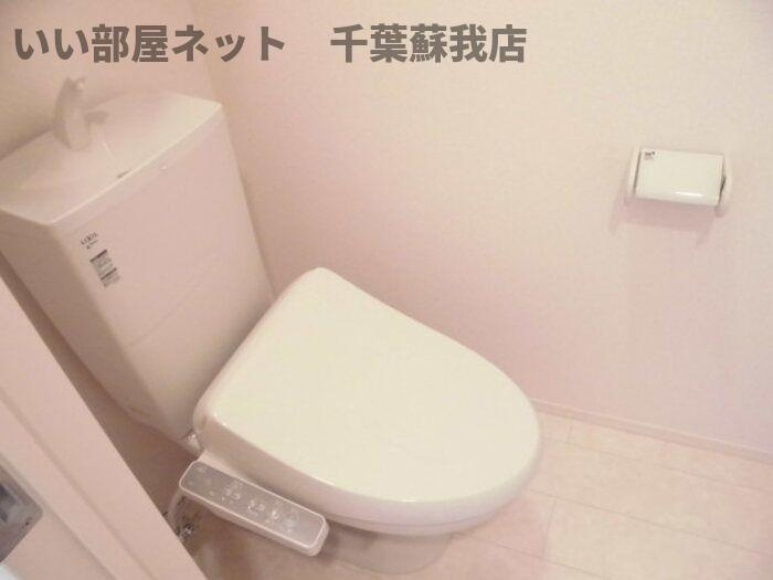 エスペランサABのトイレ|落ち着いた色調のトイレです