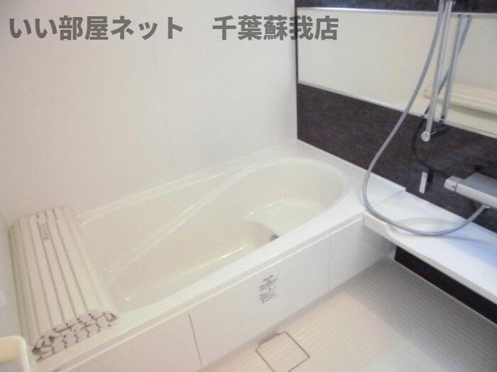 エスペランサABの浴室|日々の疲れを癒すお風呂付です