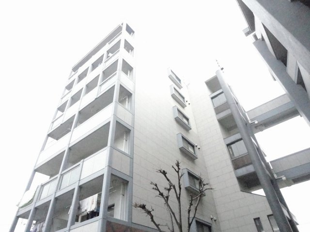 ホワイトアベニュー筥松