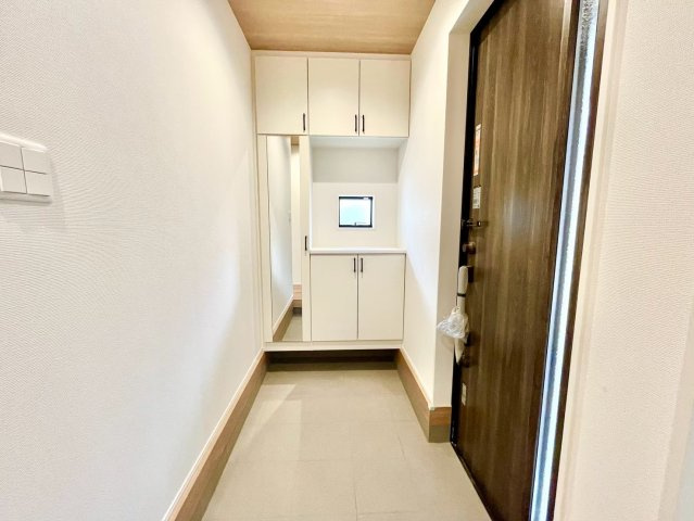 【仲介手数料無料】川越市霞が関北１５期の玄関|落ち着いた玄関です