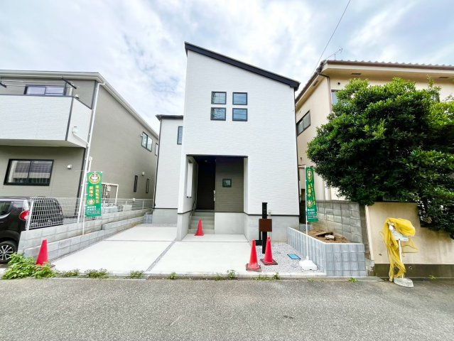 【仲介手数料無料】川越市霞が関北１５期の前面道路含む現地写真|外観も気になるポイント