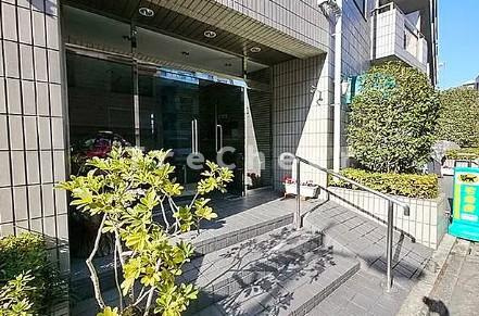 アーバンハイツNOA弐番館のエントランス