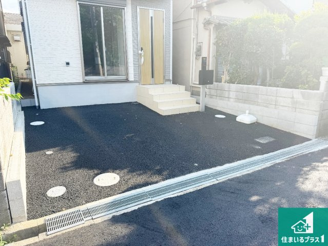 ♦高石市羽衣　第1期　新築一戸建ての駐車場|駐車スペース！散水栓があるので、こまめに愛車を洗えます！
