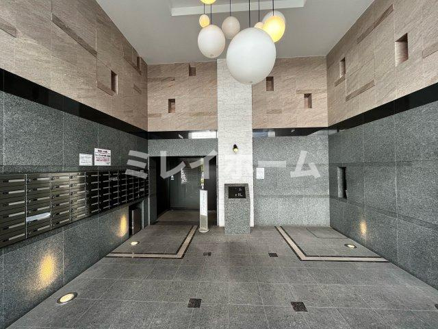 ルーブル仲六郷壱番館のロビー