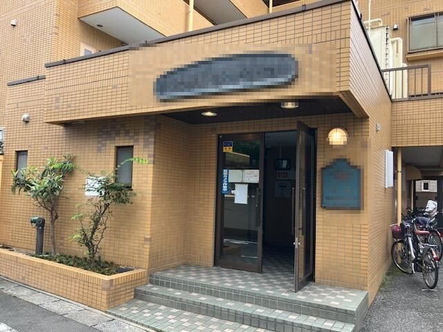 アーバンヒルズ福生のエントランス
