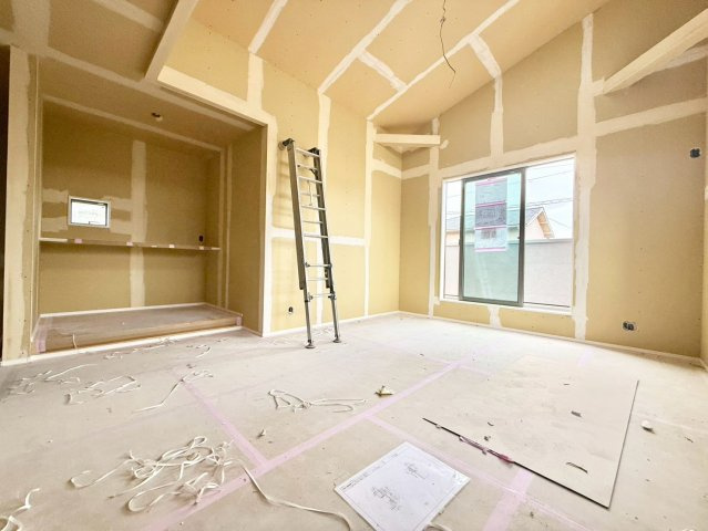 杉並区久我山5丁目　新築戸建の居間・リビング|2026.08.03撮影

現地ご見学希望・資料請求などお気軽にお問い合わせ下さい！
03-5990-5201
