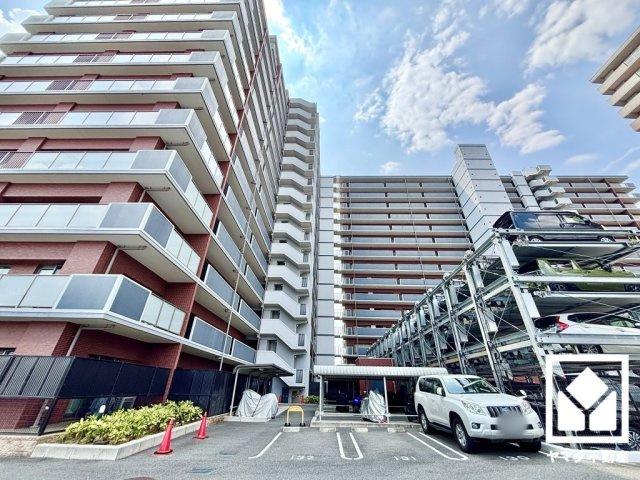 パデシオン京都大久保の外観