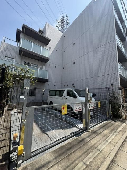 【駐車場】 | ＧＥＮＯＶＩＡ三軒茶屋ｇｒｅｅｎｖｅｉｌ