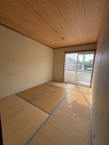 ローズシャトレ王塚台の和室