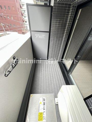 ファーストフィオーレ難波クレシアのバルコニー