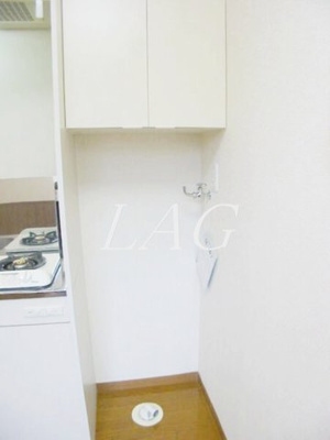 【設備】 | ラプリマベーラ小竹町Ｂ | 室内洗濯置き場です。