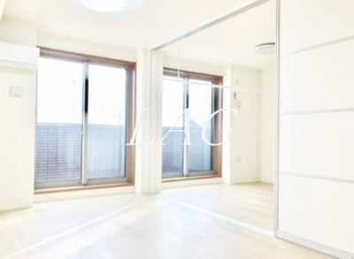 【居間・リビング】 | ルミヌ・シャンブル | 洋室のお部屋です。