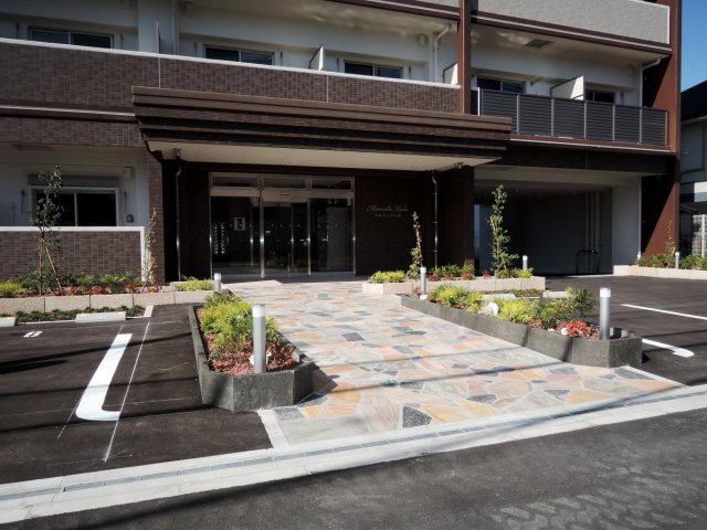 【エントランス】 | メルベージュ岸