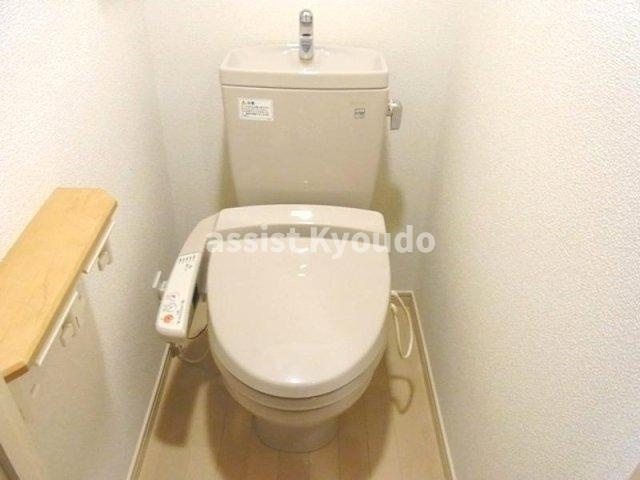 世田谷区経堂１丁目の賃貸マンションのトイレ|※同物件の参考写真です