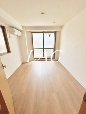 【居間・リビング】 | シティハイツ菊川 | 洋室のお部屋です。