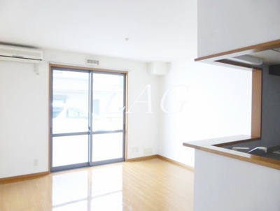 【居間・リビング】 | 壽ハイツ | 洋室のお部屋です。