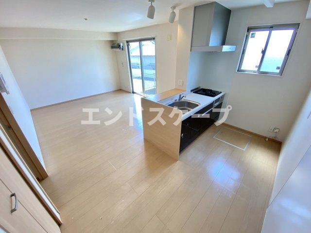 グランソレイユの居間・リビング|高崎、前橋、伊勢崎エリアのお部屋探しはエンドスケープまで！お客様の理想お聞かせ下さい♪