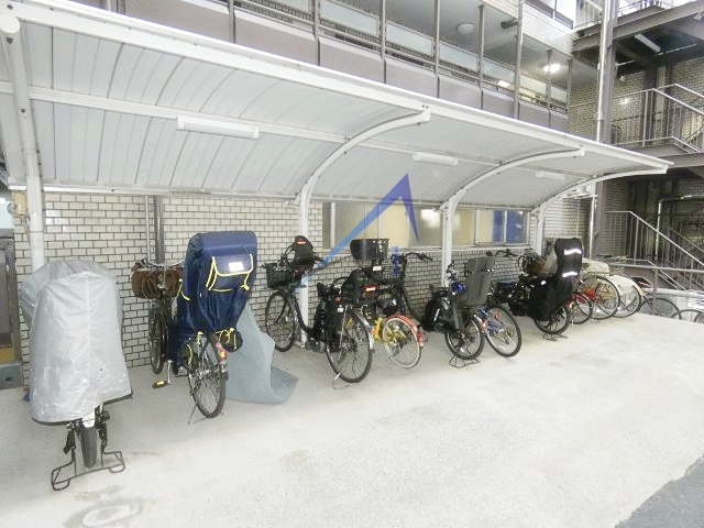 初台スカイレジテル のその他共用部分|駐輪場です。