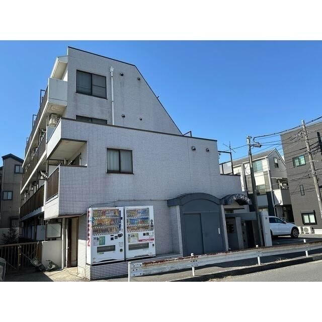 プールパール小豆沢の外観