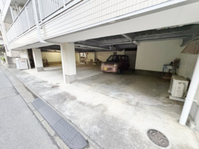 シティーホーム鷹の台＃４の駐車場