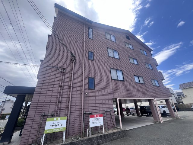 サンフラワー貴崎の外観