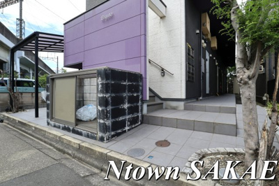 【エントランス】 | エリュート | 建物の内部です