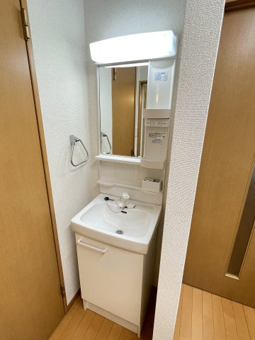 サンジュールらんＢ棟の独立洗面台