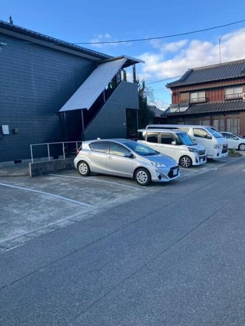 奥田アパートメント1の駐車場