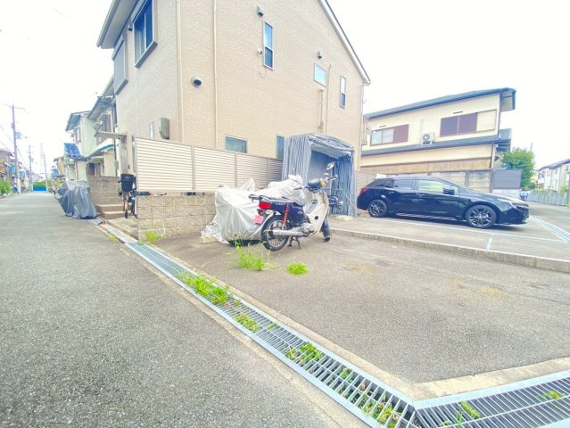 千代田町貸家の駐車場