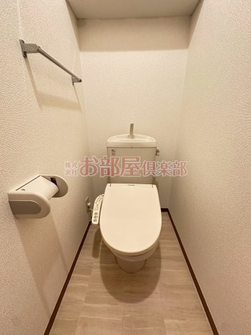 クレセント・モアのトイレ|清潔感のあるトイレです