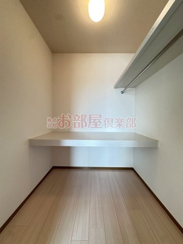 クレセント・モアの収納|こまごまとしたものを収納できそうですね