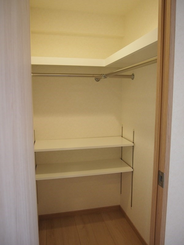 ルーブル三軒茶屋参番館の収納