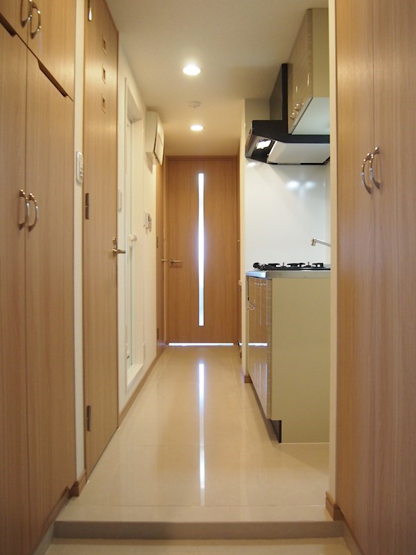 ルーブル三軒茶屋参番館の玄関