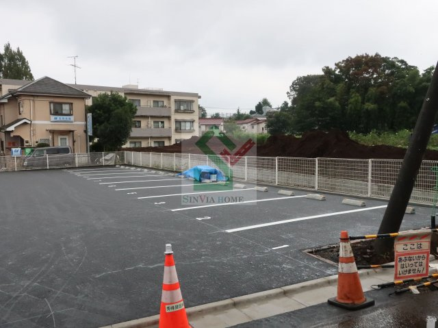レジデンス水村の駐車場