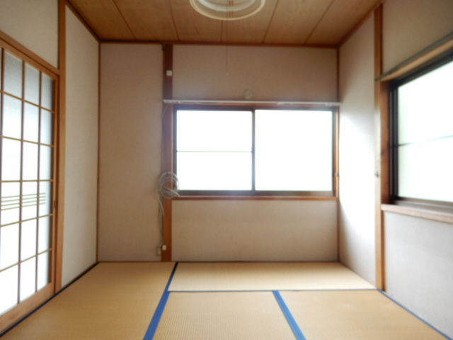 西庄甲田中貸家の内装
