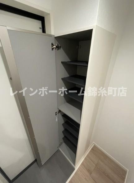 robot home 六町の玄関|※別部屋参照写真となります。