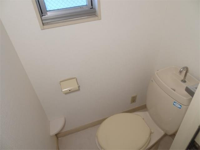川崎市多摩区西生田３丁目のアパートのトイレ