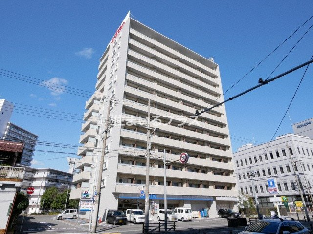 W.O.B KYOBASHIの外観