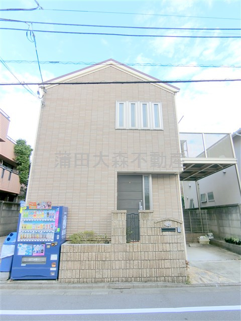 プラージュの外観