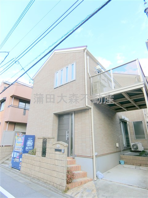 プラージュの外観
