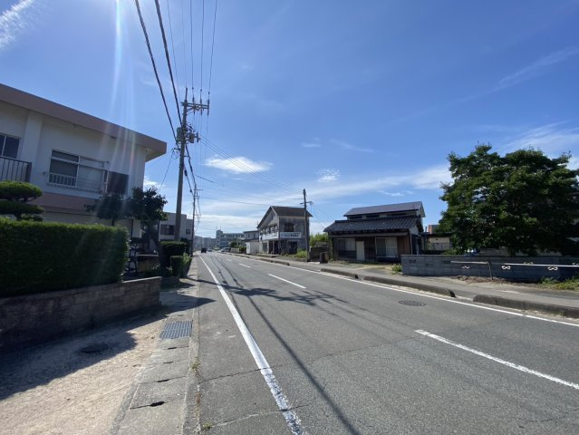 防府市大字台道の売地の前面道路含む現地写真