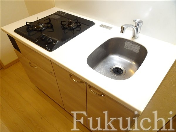 ルーブル三軒茶屋伍番館のキッチン