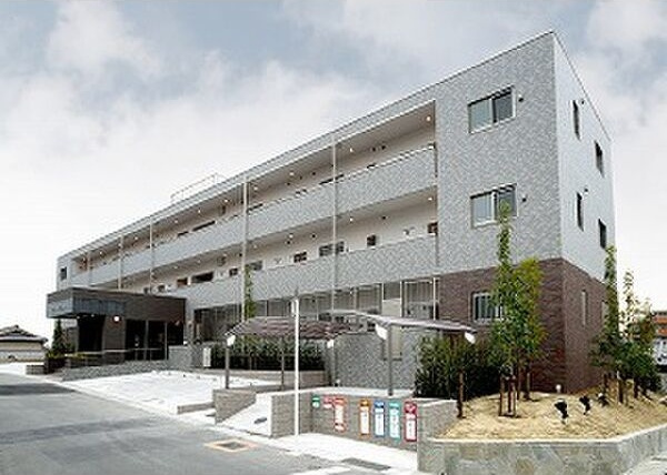 CENTRAL FERSの外観