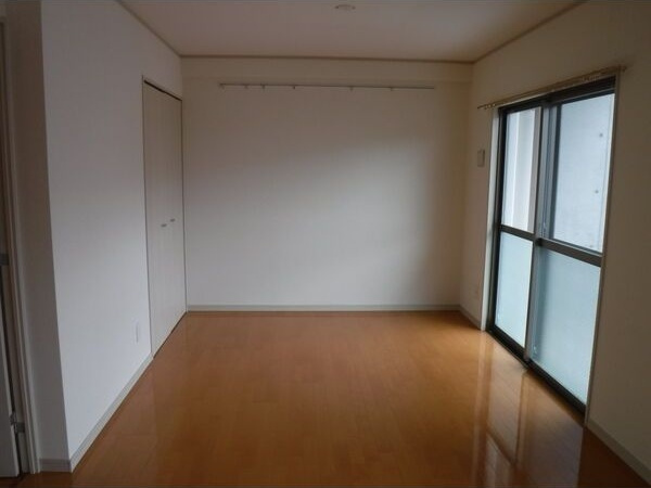 CENTRAL FERSの内装