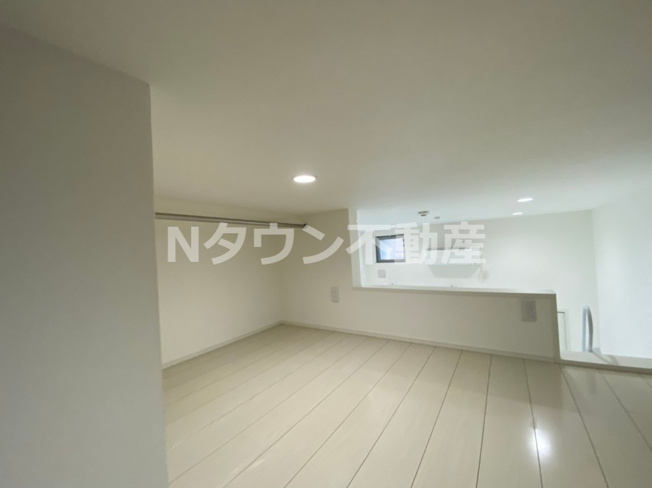 【寝室】 | カメリア | 落ち着いて過ごせるお部屋なので、寝室にいかがでしょうか