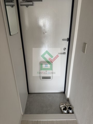 ラパルフェドコントゥールの玄関