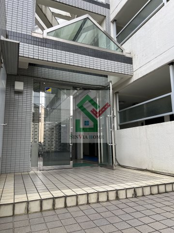 ラパルフェドコントゥールのエントランス
